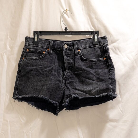 Aritzia Denim Forum - Ex Boyfriend Shorts - Black Eyeliner Wash (Size 27) - Picture 1 of 4